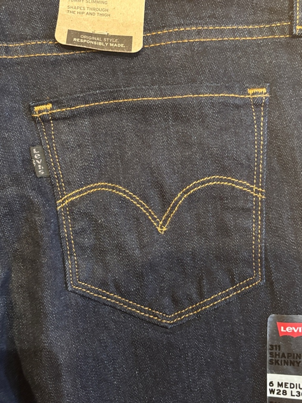 NWT Levi's Women’s 311 Shaping Skinny Jeans - Dark Blue size 28x30 - Picture 8 of 10